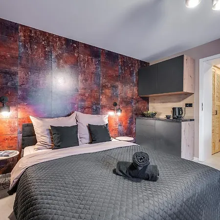 Loft House Z Ogrodkiem 1 리브니크