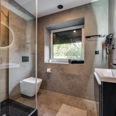 Loft House Z Ogrodkiem 1