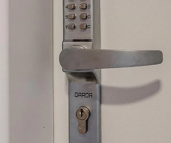 Loft House Z Ogrodkiem 1 Apartmán Rybnik (Silesia)